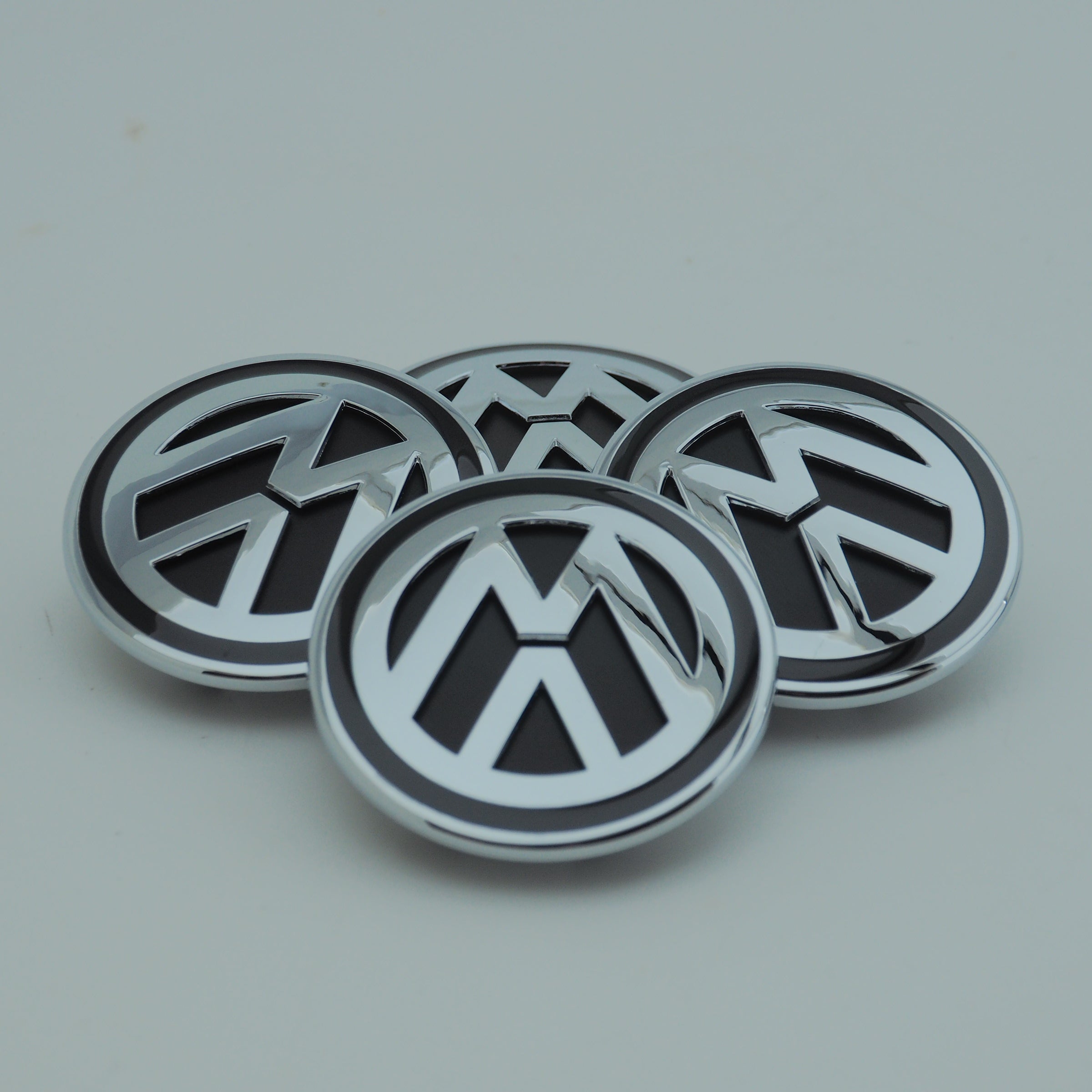 BLACK CHROME RANGE ROVER SIZED VW T5 T6 TRANSPORTER ALLOY WHEEL CENTRE CAPS