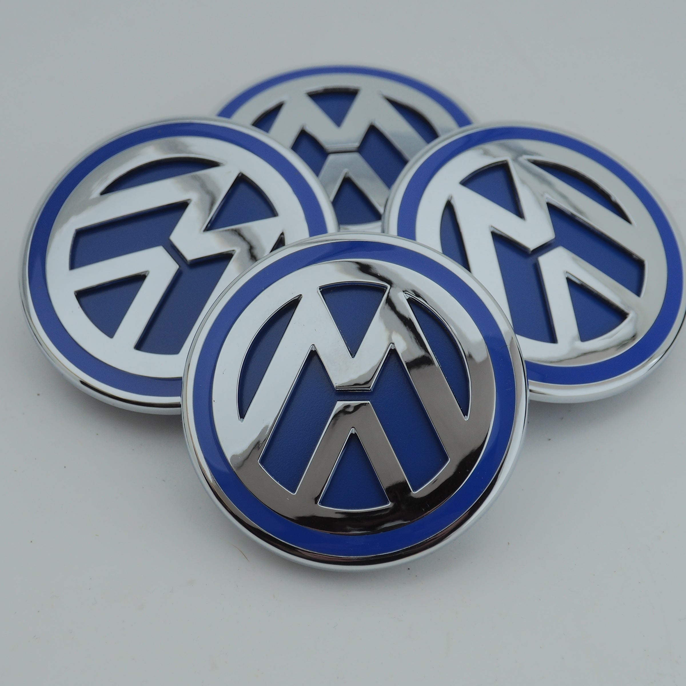 BLUE CHROME RANGE ROVER SIZED VW T5 T6 TRANSPORTER VAN ALLOY WHEEL CENTRE CAPS