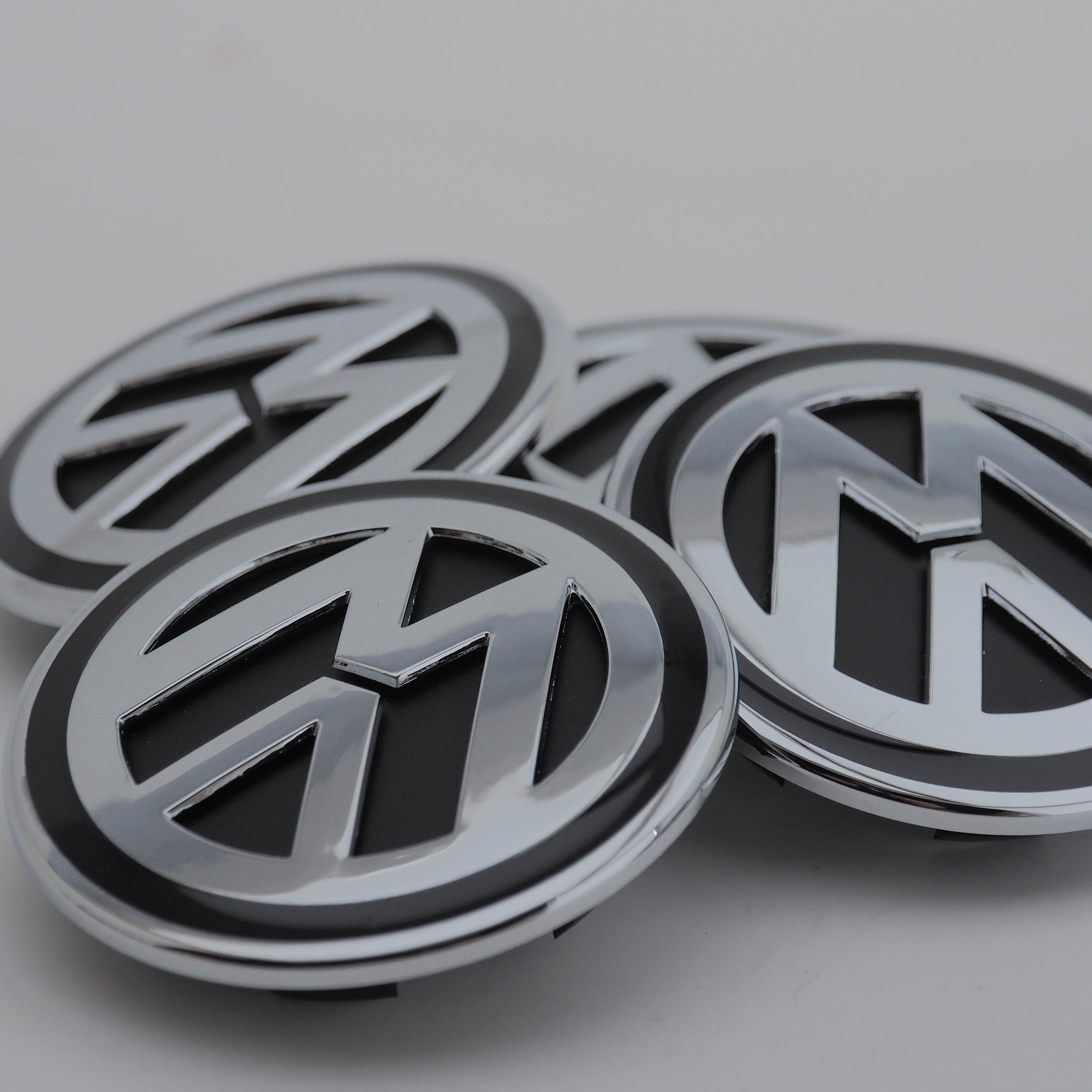 BLACK CHROME RANGE ROVER SIZED VW T5 T6 TRANSPORTER ALLOY WHEEL CENTRE CAPS