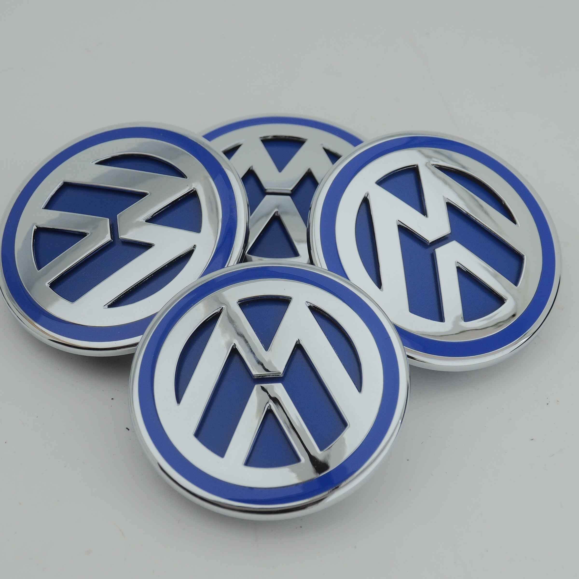 BLUE CHROME RANGE ROVER SIZED VW T5 T6 TRANSPORTER VAN ALLOY WHEEL CENTRE CAPS