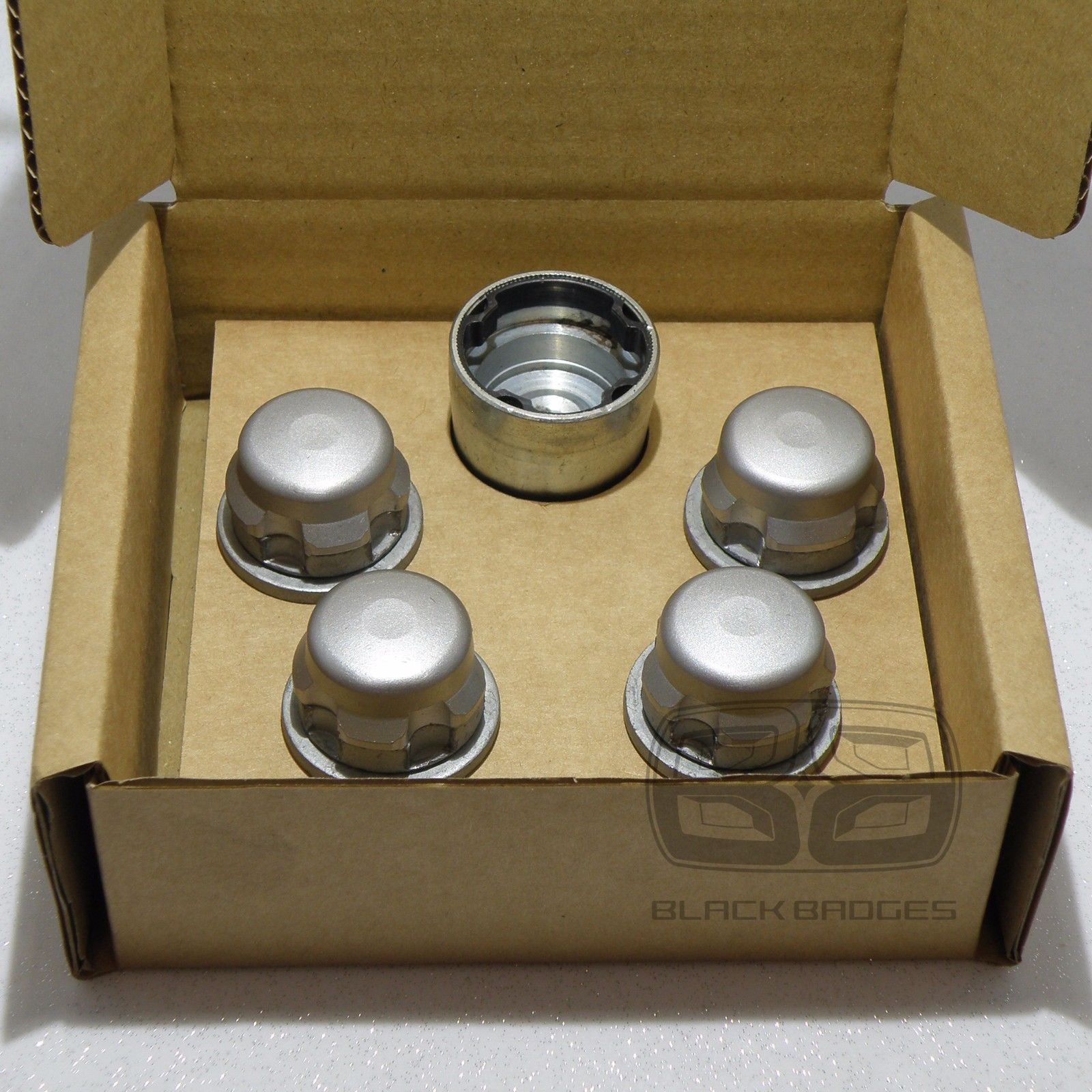 GENUINE-LAND-ROVER-DISCOVERY-3-4-ALLOY-WHEEL-LOCK-NUTS-SET-LOCKING-BOLTS