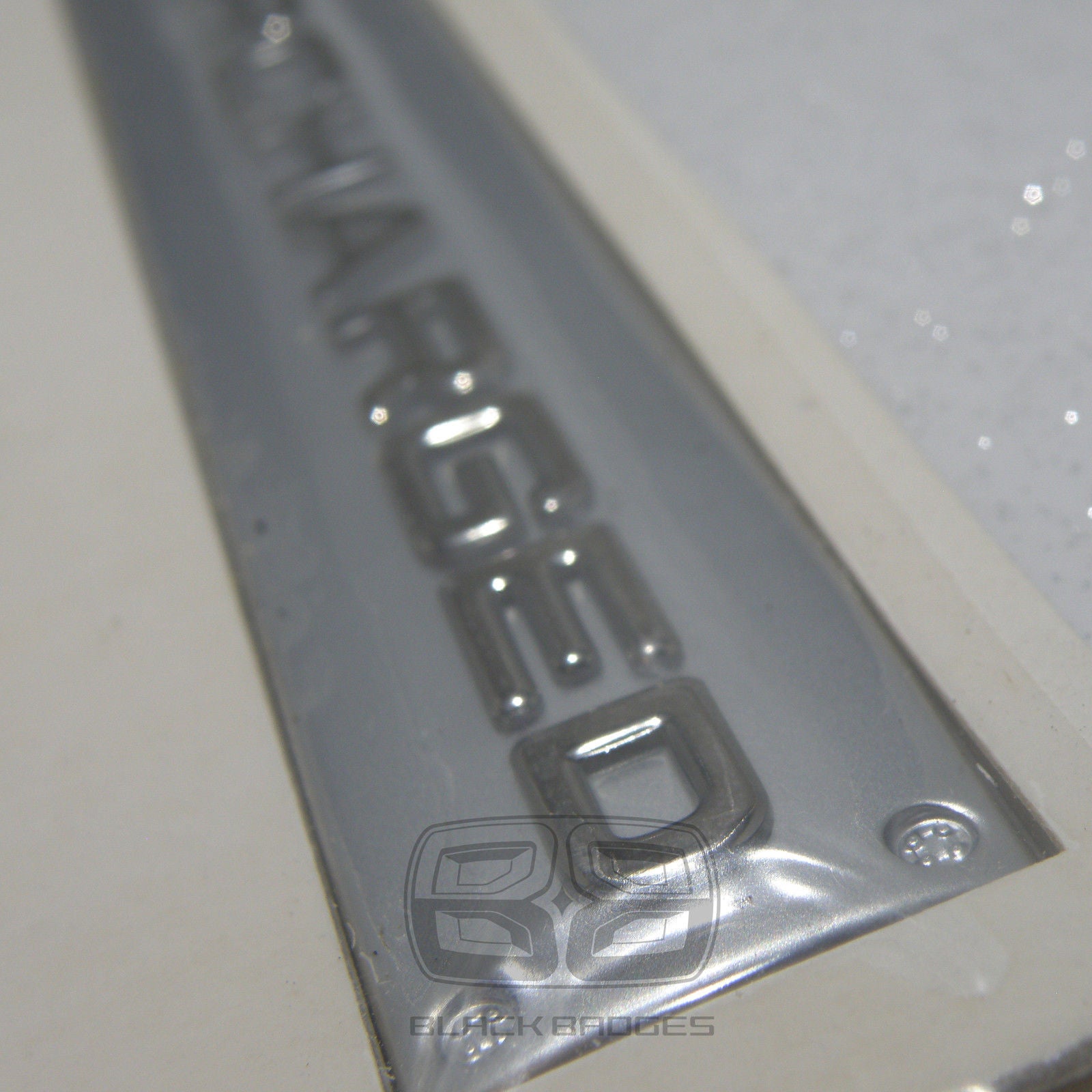 RANGE ROVER SPORT VOGUE EVOQUE BLACK SUPERCHARGED SC REAR BACK TAILGATE BADGE